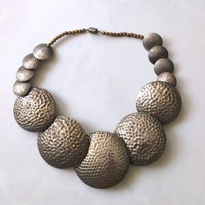 Vintage silver bold statement necklace with magnetic clasp